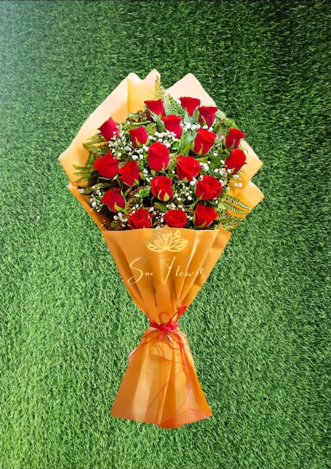 Premium Red Rose Bouquet in Signature Gold Wrap - Luxury 18-Stem Arrangement