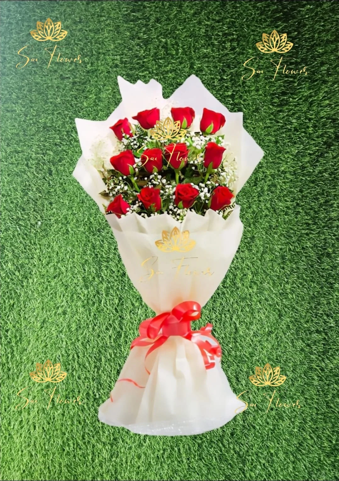 Classic 6 Red Rose Bouquet in Luxury Gold Wrap