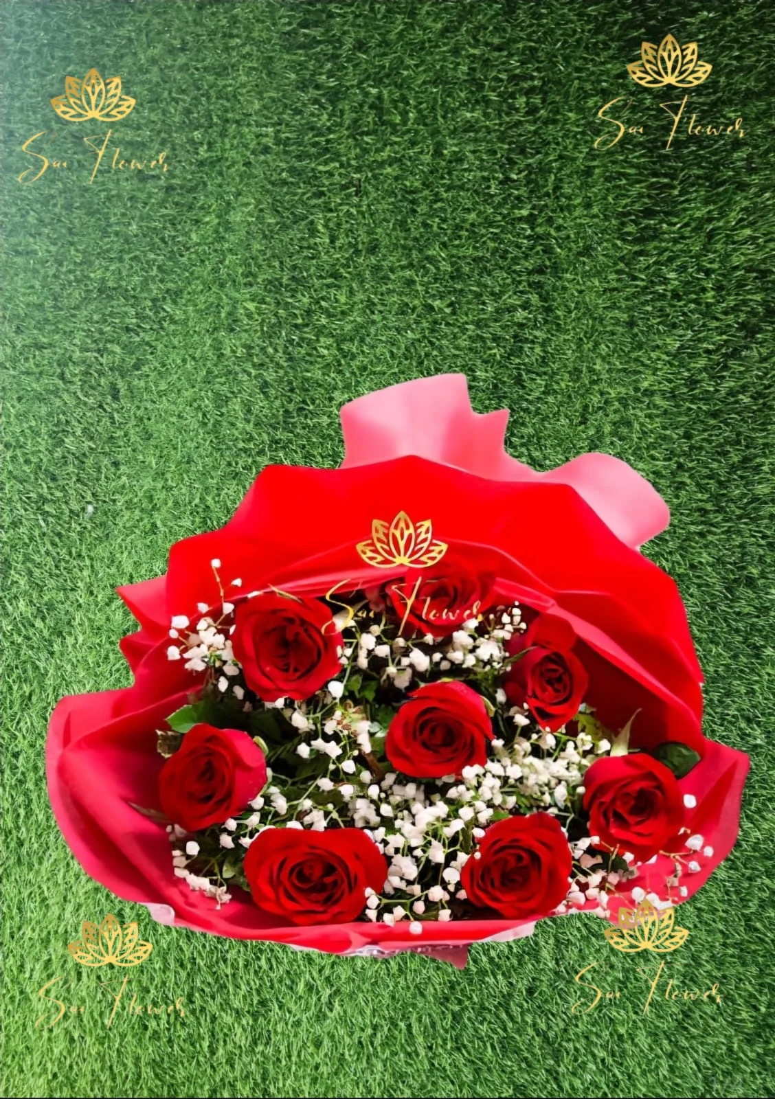 Elegant 6 Red Rose Bouquet in Signature Gold Wrap