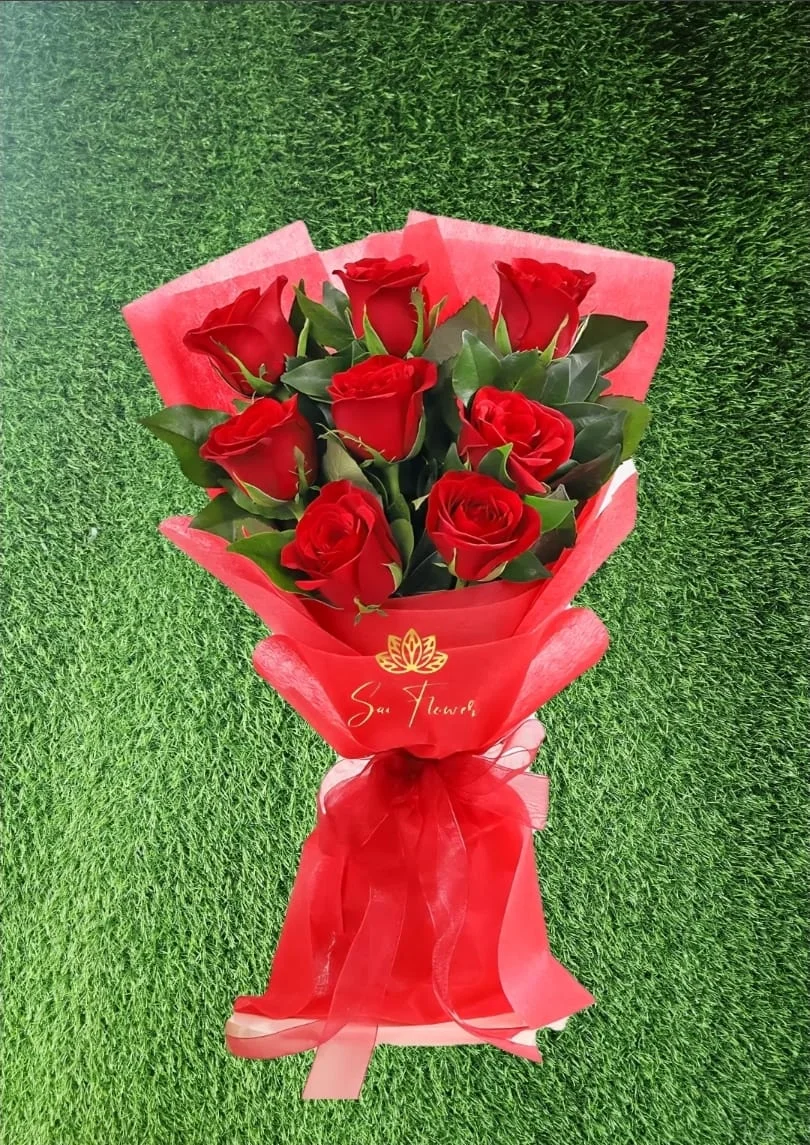 Premium Red Rose Bouquet – Luxury Romantic Fresh Flower Arrangement by Sai Flower