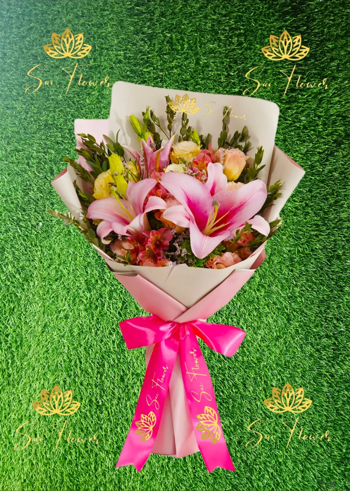 Pink Lily Blossom Premium Bouquet