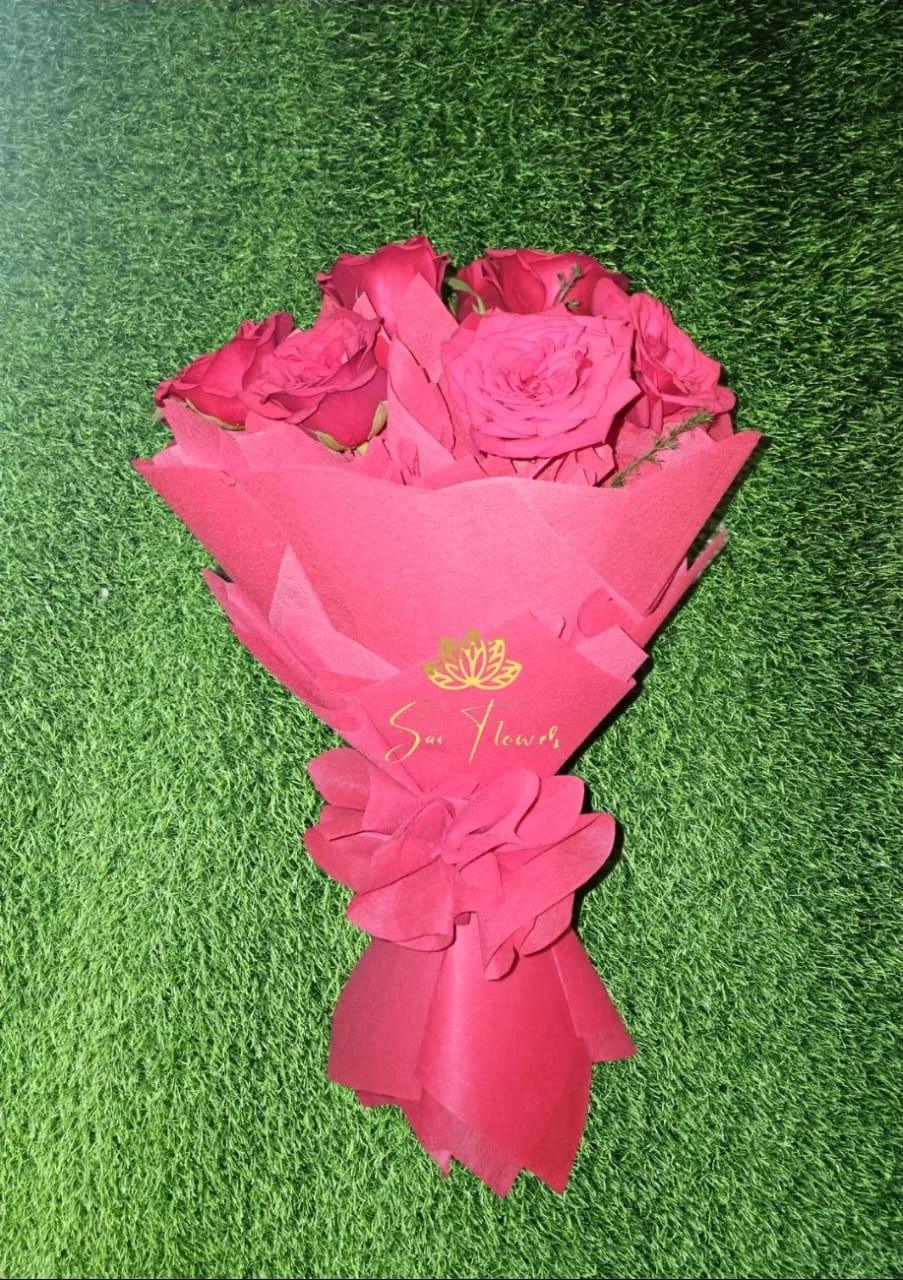 Luxury Red Rose Bouquet – The Ultimate Romantic Flower Gift for Special Moments